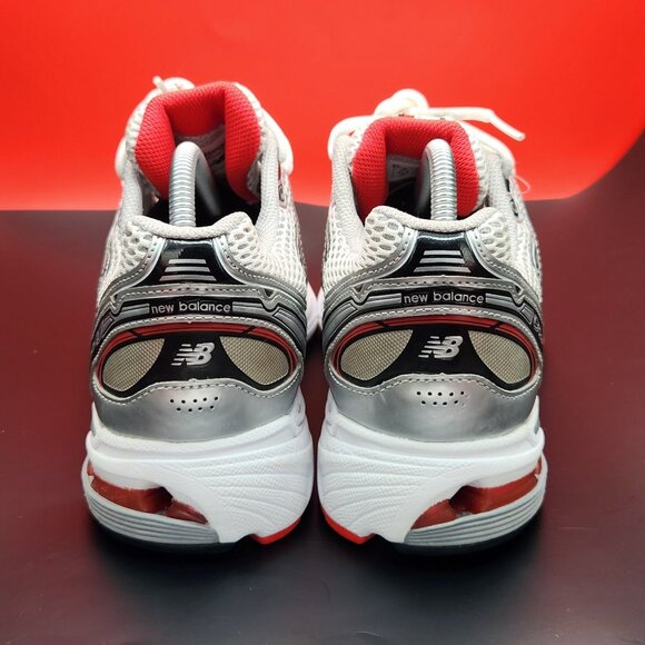 New Balance 920 (2011) - Picture 5 of 7